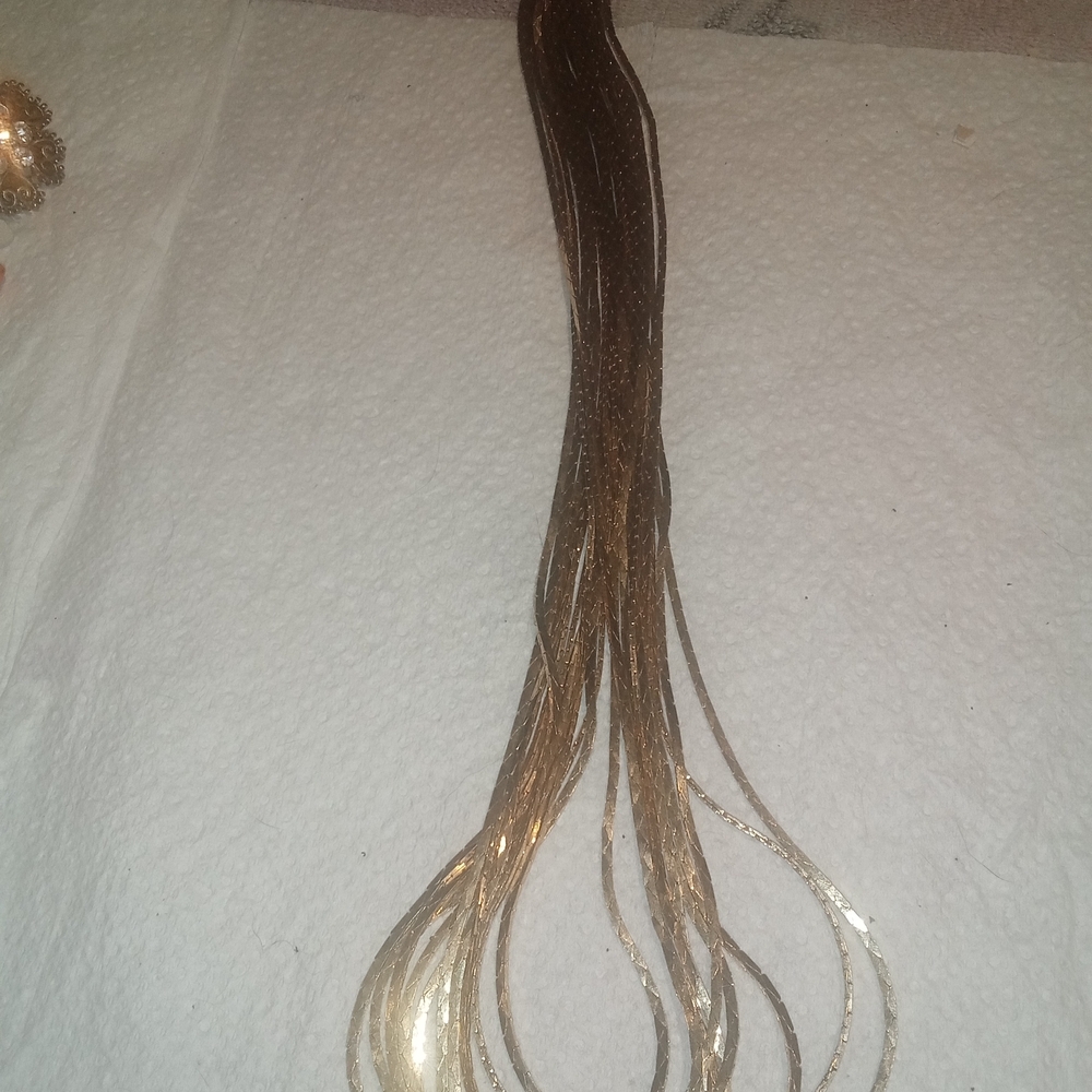 Elegant Gold Multi-Strand Necklace - Picture 4 of 6